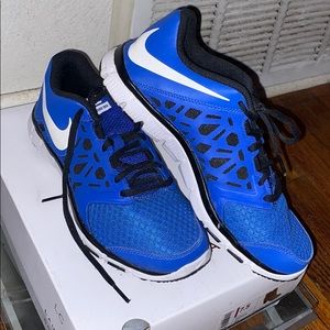 Nike shoes kids youth size 6